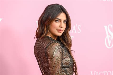 priyanka chopra topless|Priyanka Chopra Jonas Gives The Naked Dress An Angelic Twist